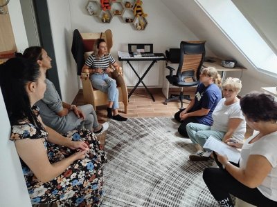 „Spoločne rastieme a posúvame sa“ – interné metodické stretnutia inštruktorov sociálnej rehabilitácie